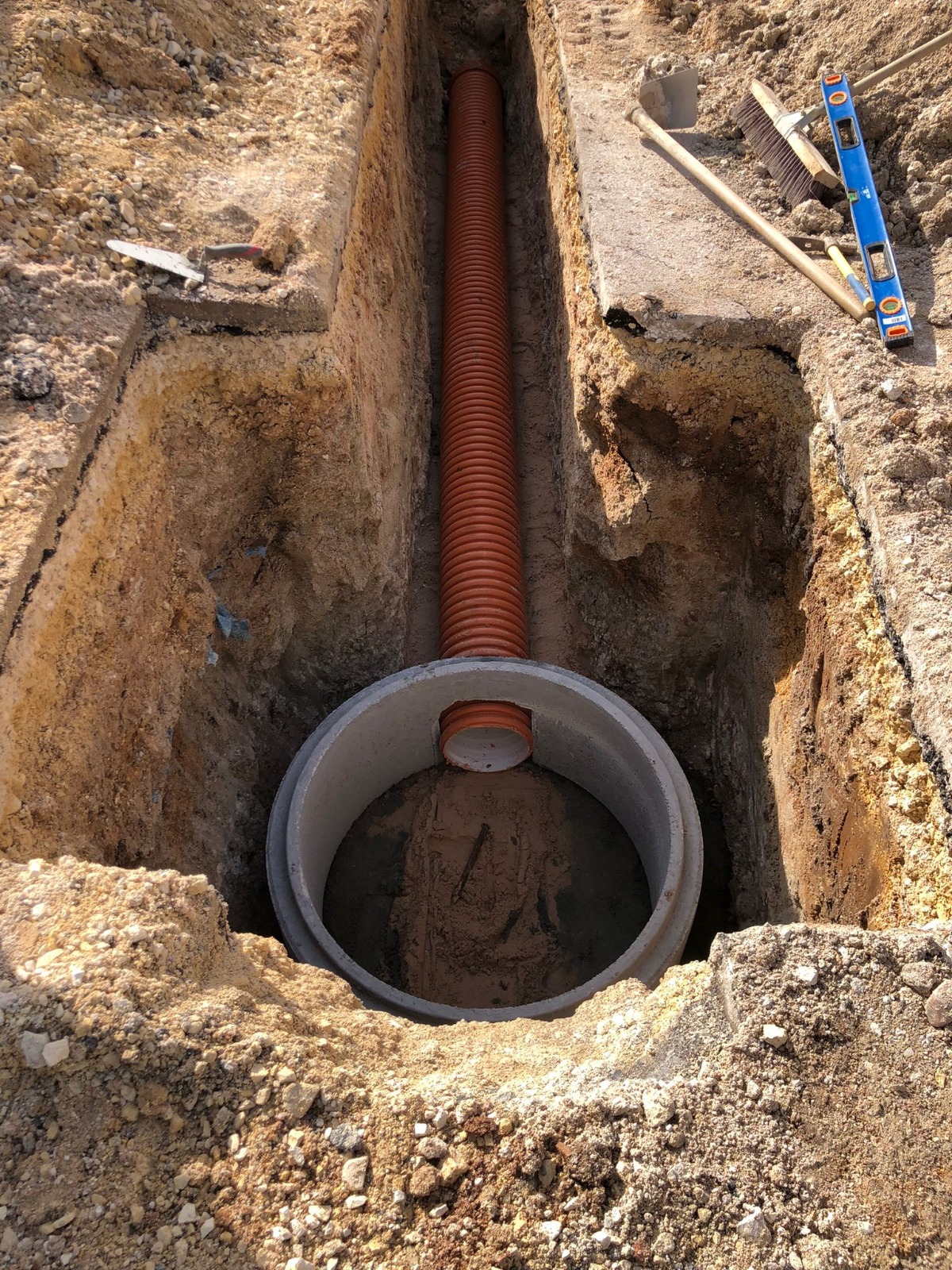 Ramal domiciliário de saneamento doméstico em tubagem PVC corrugado